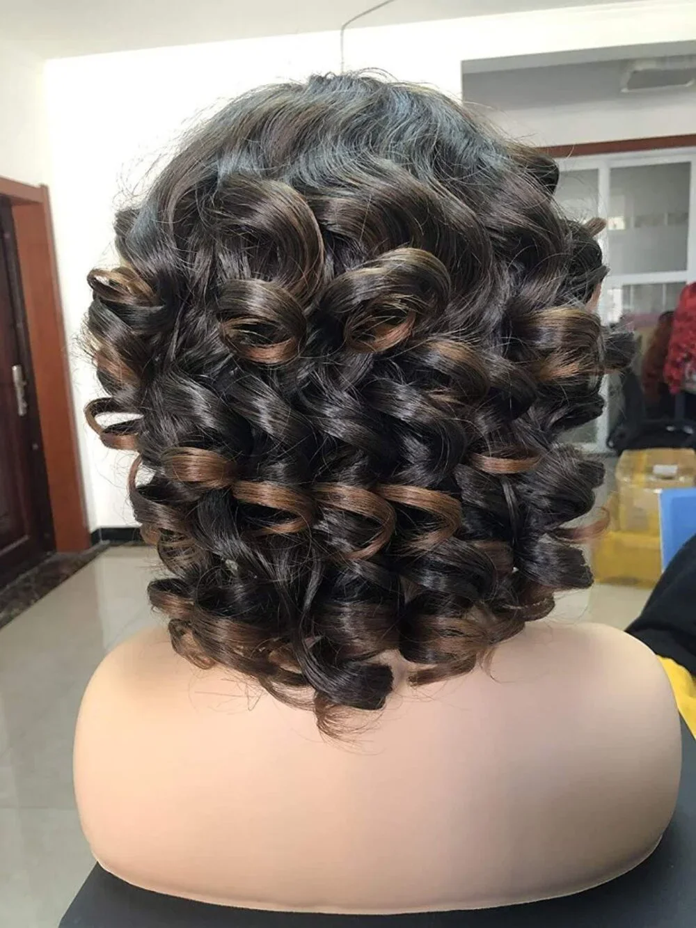 Women Black 14 Inch Ombre Brown Party Cosplay Use For Short Curly Wig With Bangs